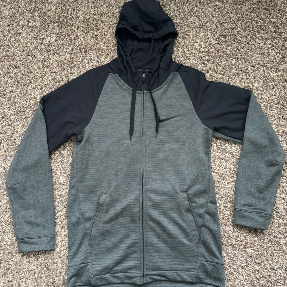 NWOT Nike Dri-Fit Running Hoodie Mens Size Small - Grey and Black - Never Worn